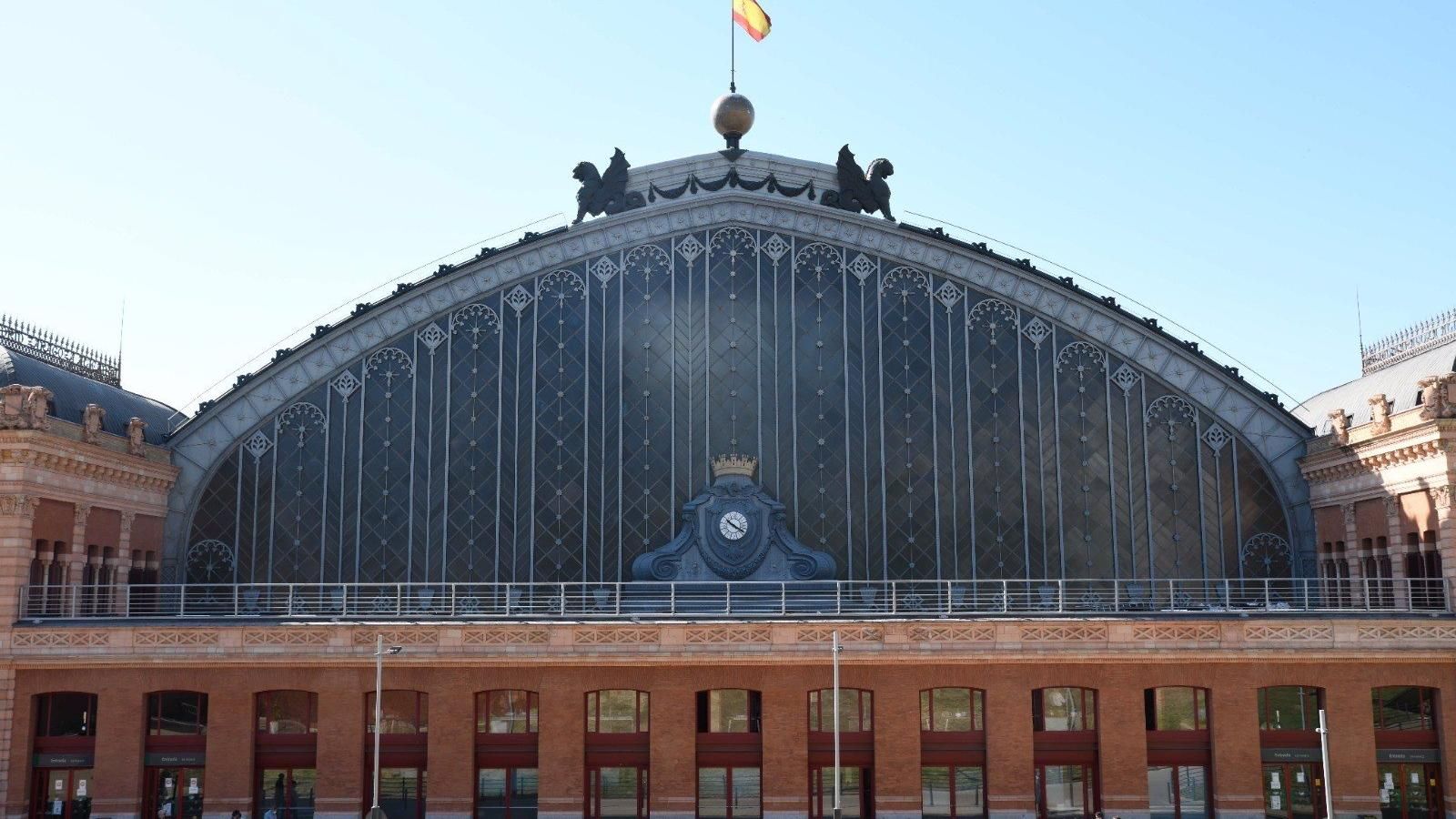Díaz Ayuso, sobre incluir el nombre de Almudena Grandes a la estación de Atocha: "La Virgen ya era mujer"