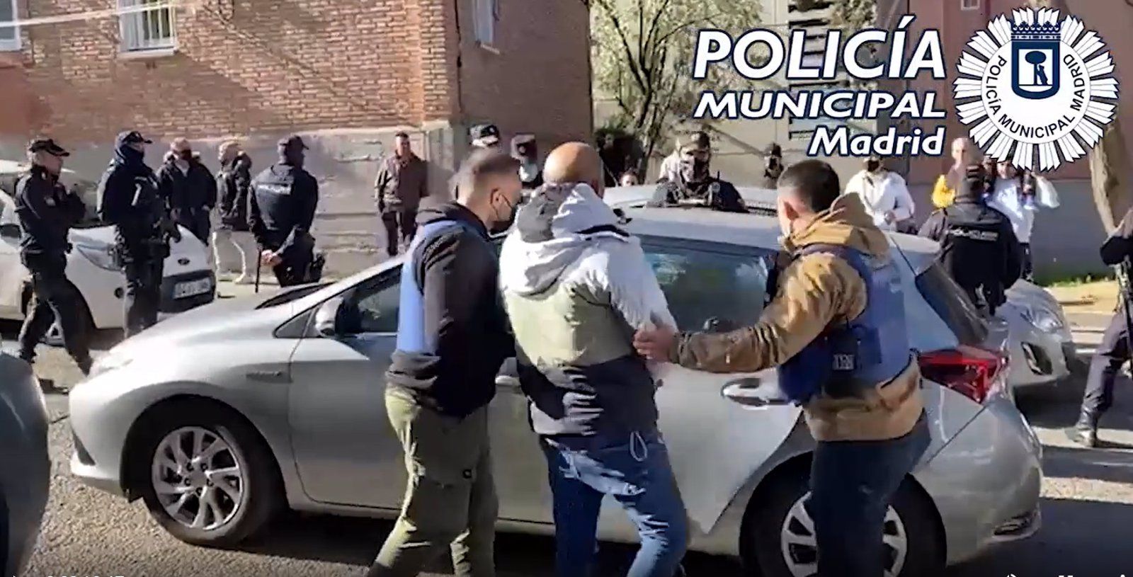 Diez detenidos y requisados 16 kilos de marihuana, entre otras drogas, en cuatro locales de Madrid y Toledo Diez detenidos y requisados 16 kilos de marihuana, entre otras drogas, en cuatro locales de Madrid y Toledo