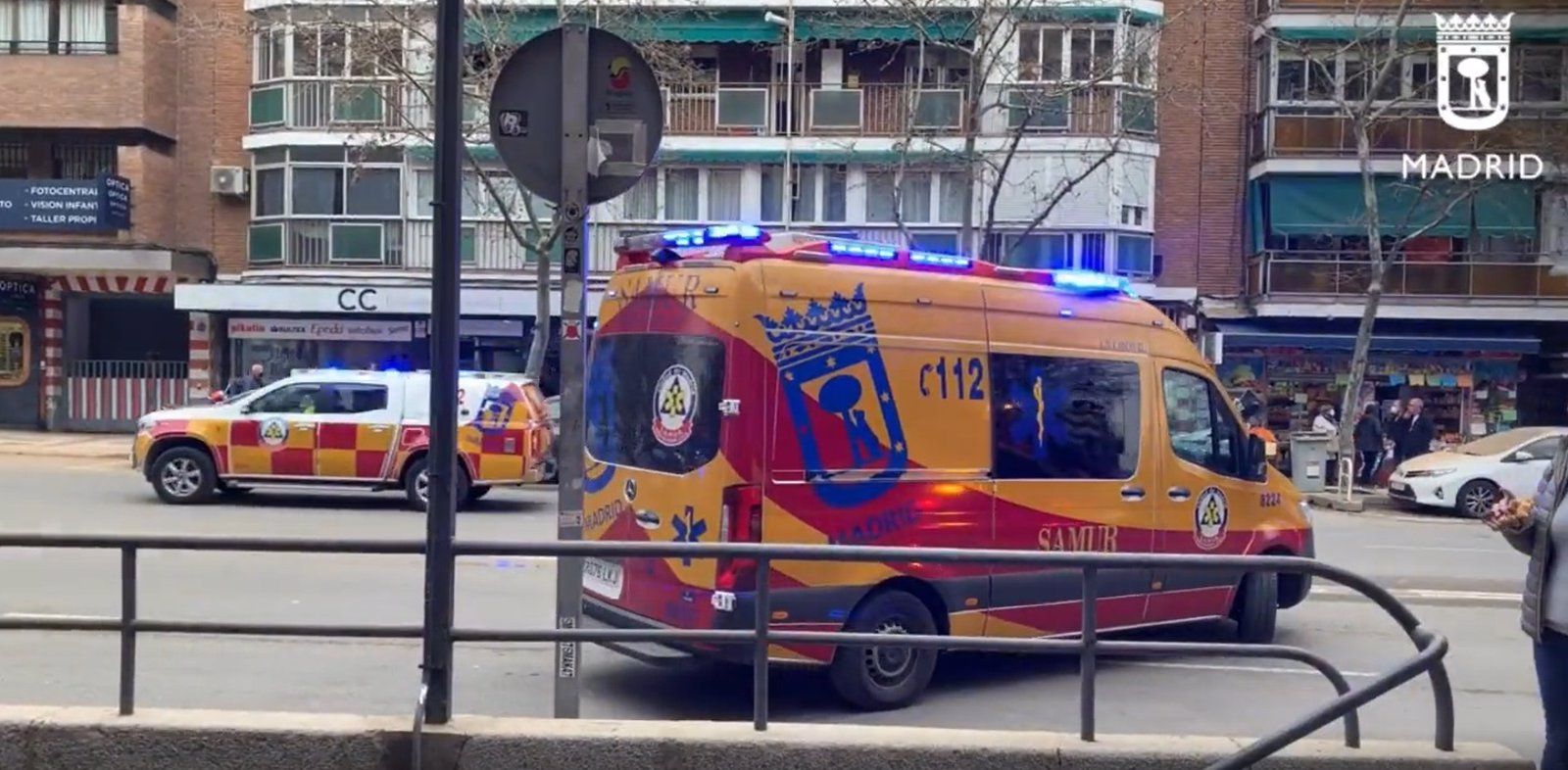 Herida muy grave una mujer al caerse de un primer piso mientras limpiaba una ventana de su casa