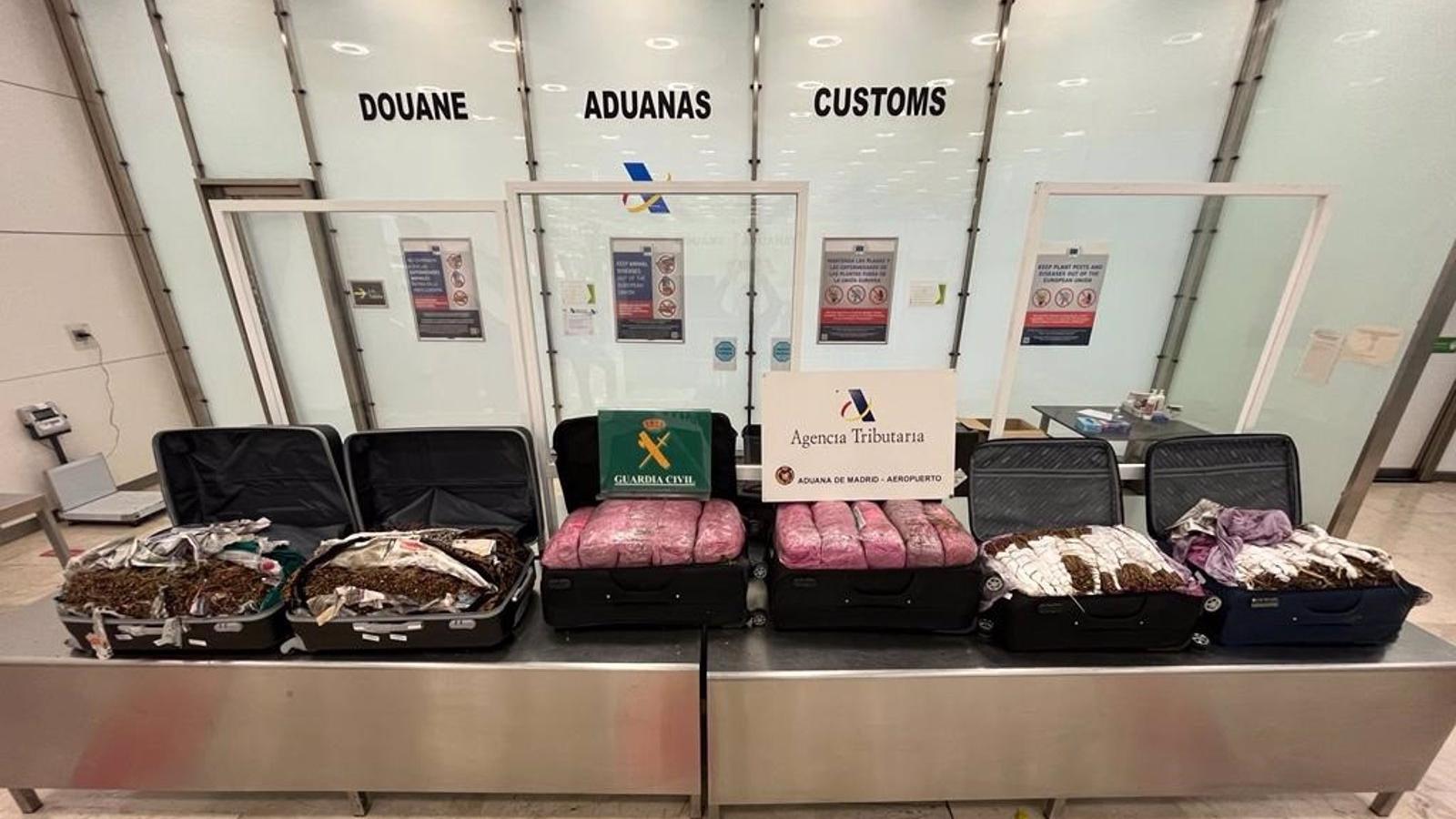 Requisados en el aeropuerto de Barajas 92 kilos de 'khat', la llamada cocaína africana