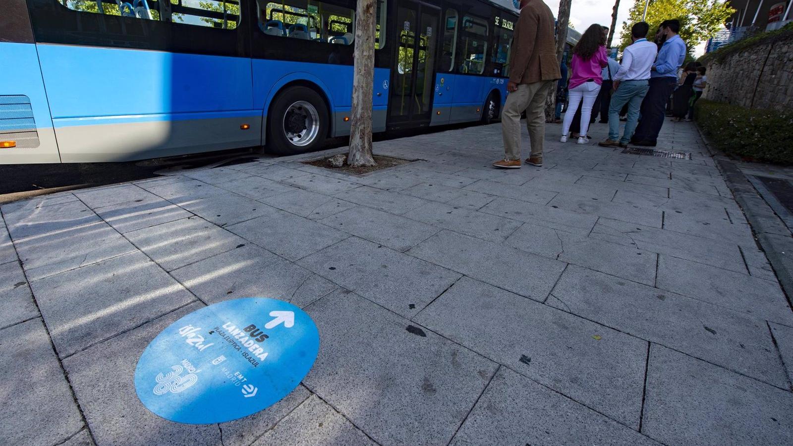 Un total de 12.837 viajeros se subieron a la lanzadera gratuita entre Plaza Elíptica y el aparcamiento de Islaluz