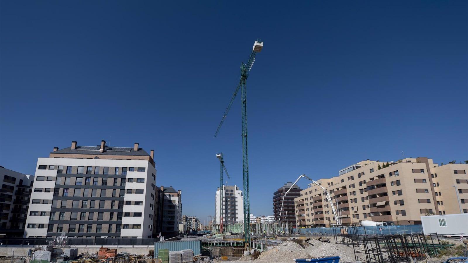 El Ayuntamiento de Madrid trabaja en una posible modificación de contratos para que las obras de la EMVS no paren por el incremento de precios
