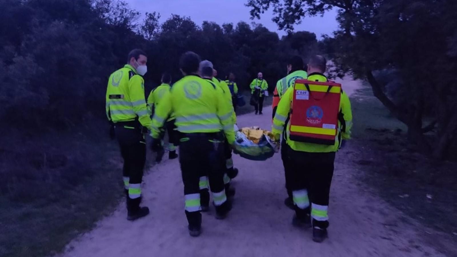 Rescatada una senderista en el Pardo con contusiones en la cara tras sufrir una caída Rescatada una senderista en el Pardo con contusiones en la cara tras sufrir una caída