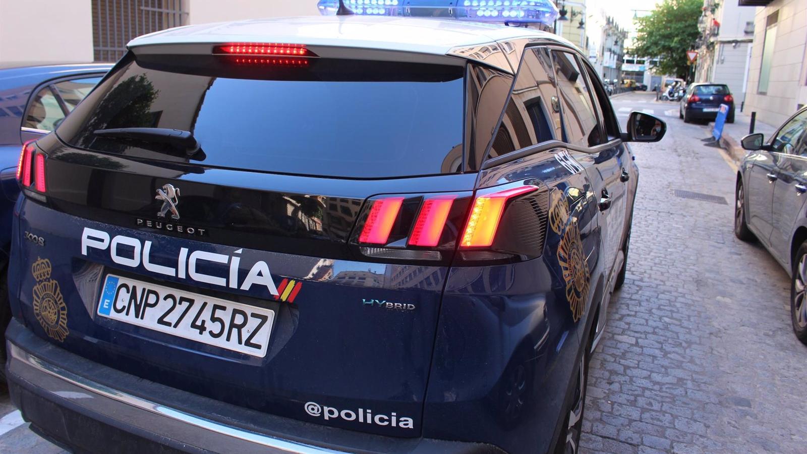 Agentes de paisano atrapan a un ladrón de perfumes en un centro comercial de San Sebastián de los Reyes