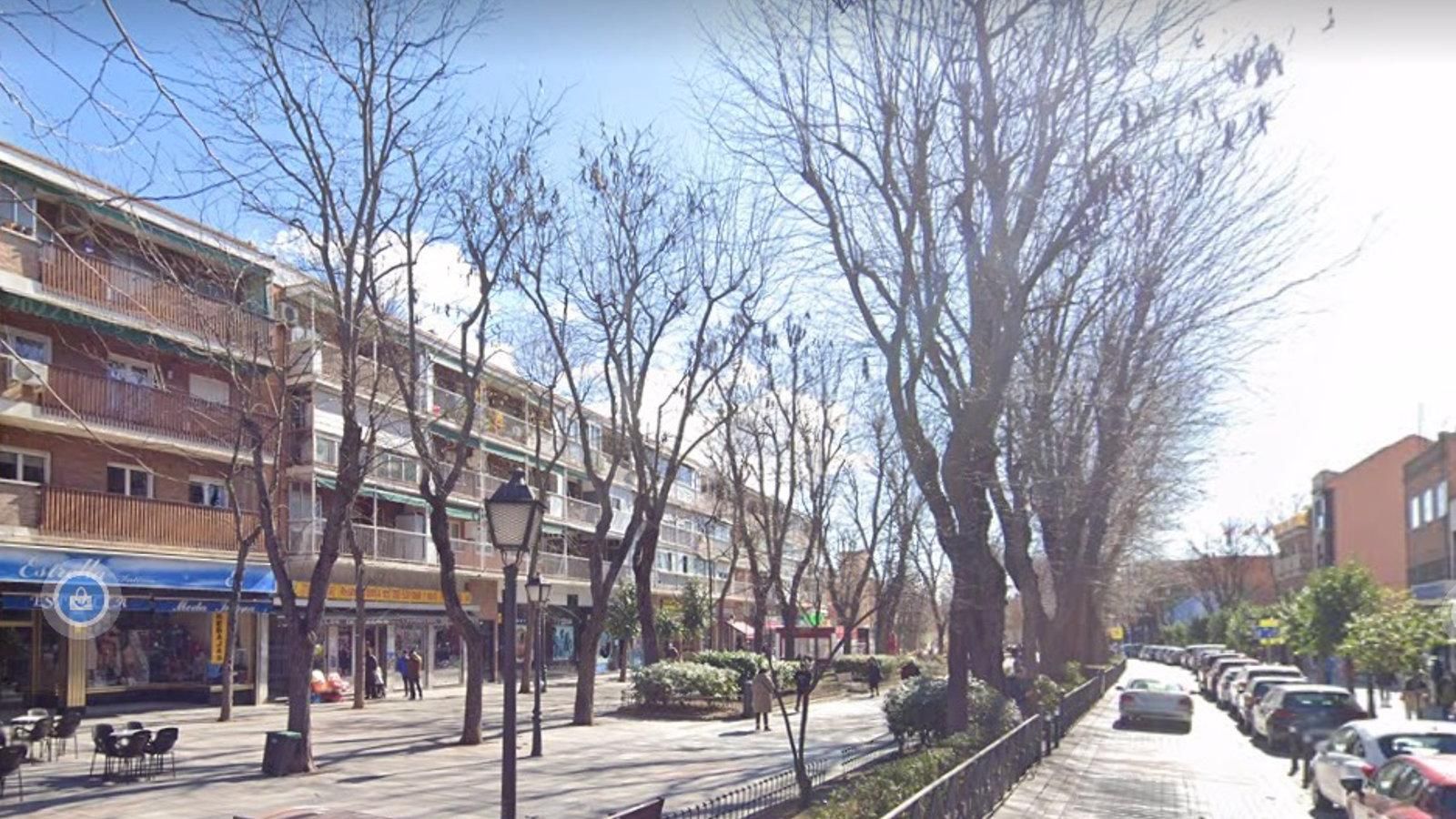 Buscan a un presunto pandillero que apuñaló el domingo en una pierna a un hombre en Vallecas
