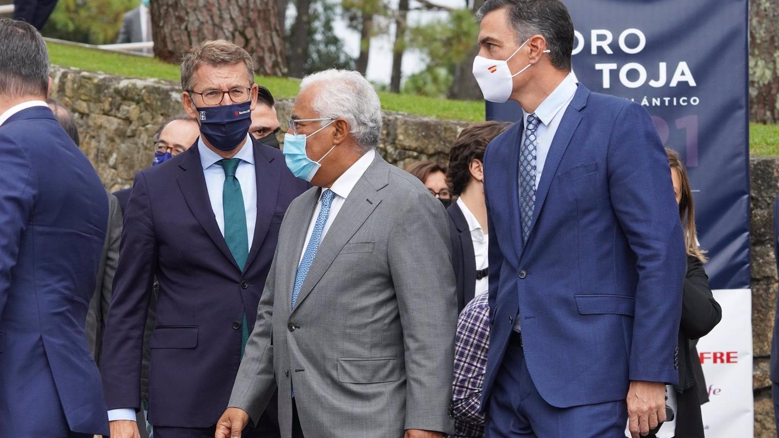 Pedro Sánchez da la enhorabuena a Feijóo