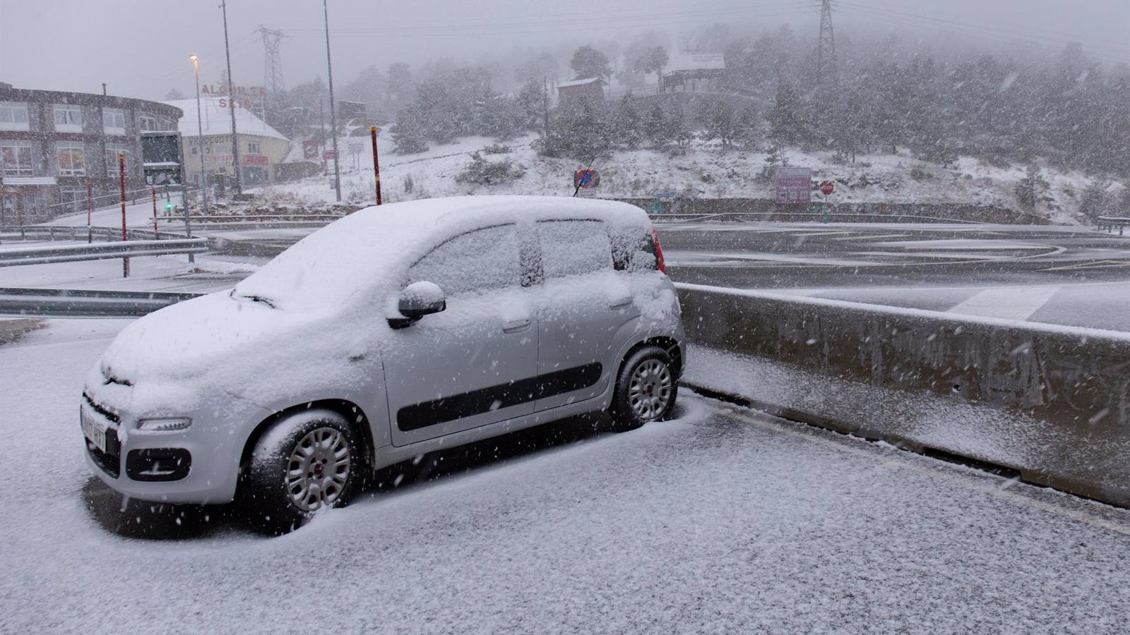 Activado el Plan de Inclemencias Invernales ante la previsión de nieves y fuerte viento en la Sierra de Madrid