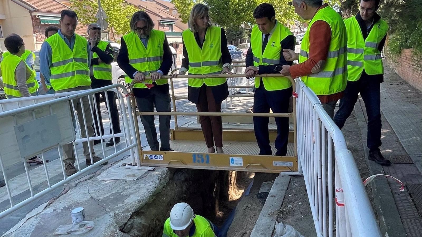 El Canal de Isabel II reforma la red hídrica de la urbanización El Encinar de Las Rozas