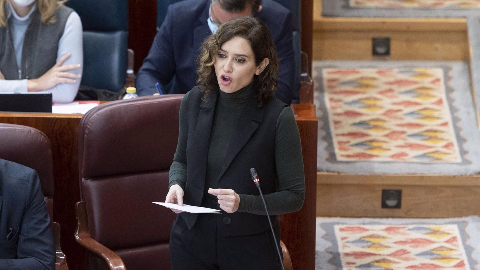 Díaz Ayuso, a Podemos: "En primero de columpios de democracia lo que hay que hacer es saber inscribirse en unas elecciones"