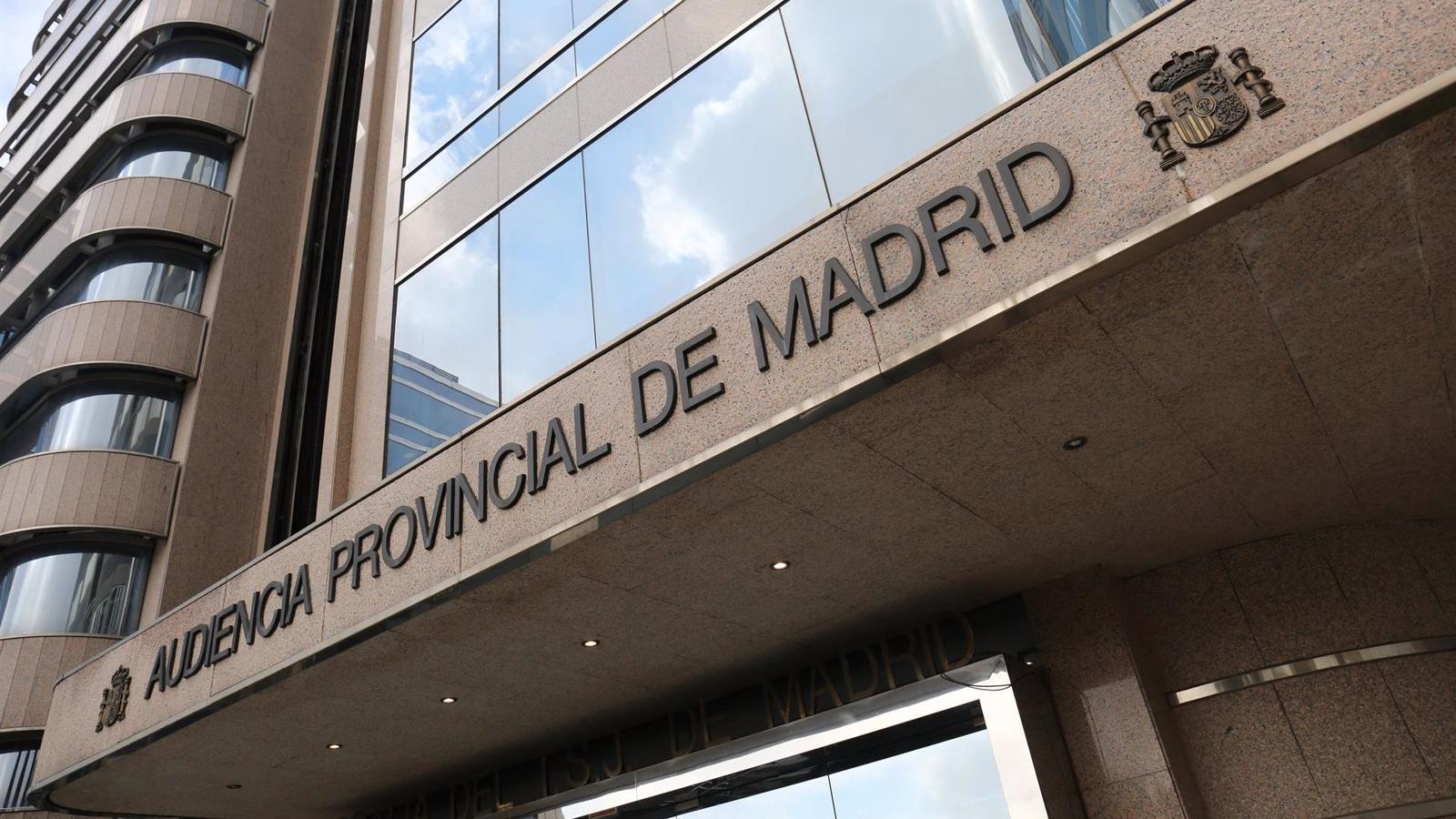 La Fiscalía pide ocho años de cárcel para un militar por comprar armas inutilizadas para su venta ilícita tras rehabilitarlas