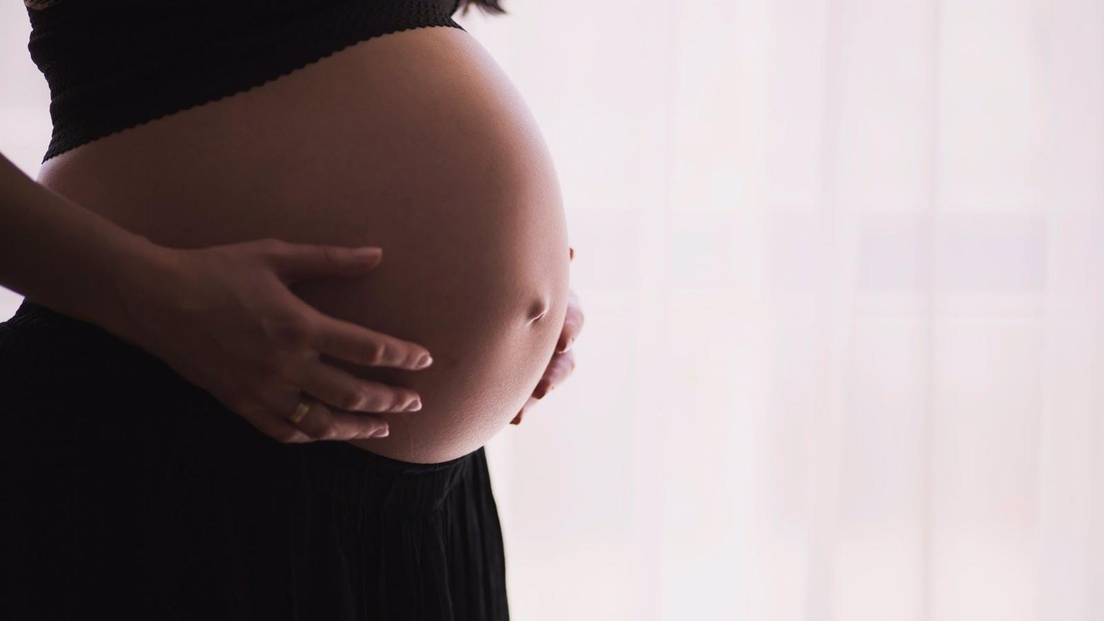 Las mujeres embarazadas y madres sin recursos podrán solicitar ayudas de apoyo económicas hasta el 30 de mayo