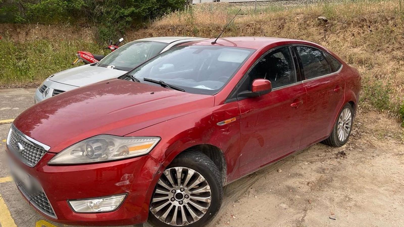 Heridos tres policías locales durante la detención de un conductor causante de un accidente en Coslada