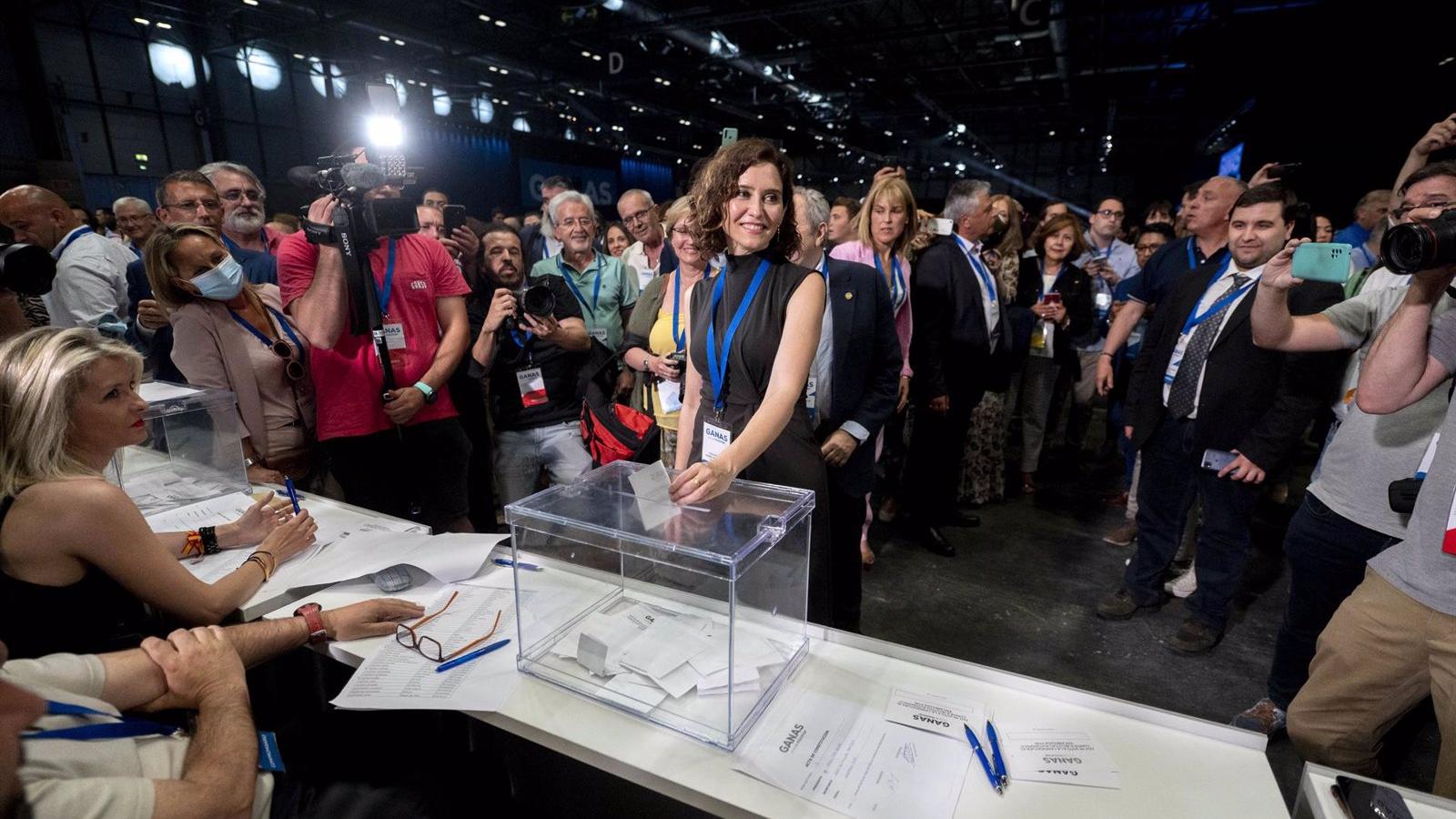 Isabel Díaz Ayuso es la nueva presidenta del PP de Madrid con el 99,12% de los votos