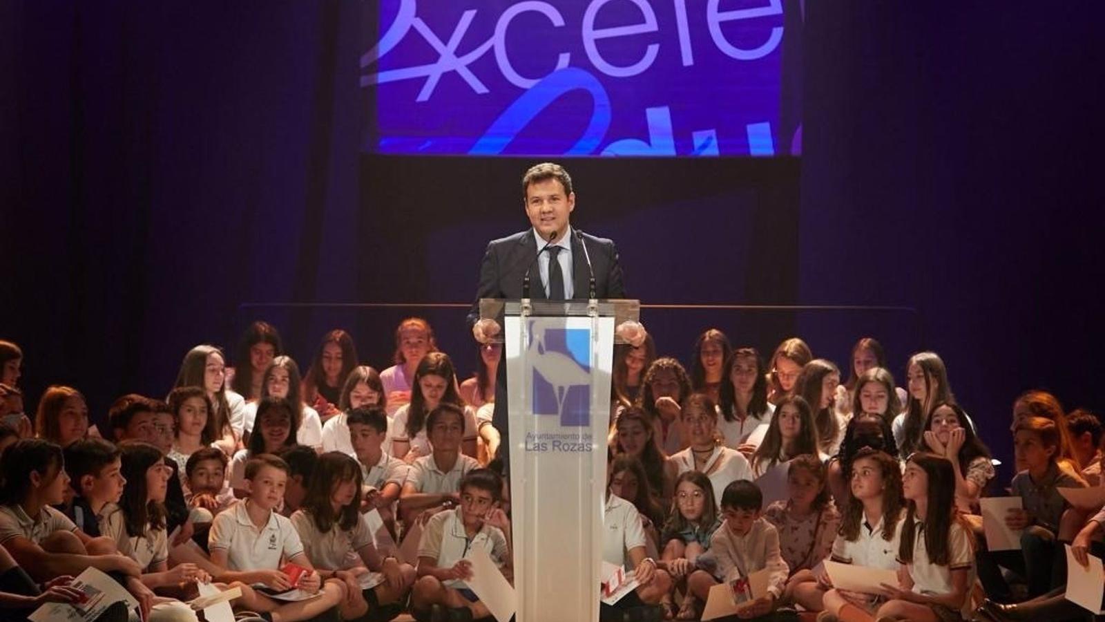 Los Premios Excelencia Educativa reconocieron este miércoles a los alumnos "más brillantes" de Las Rozas