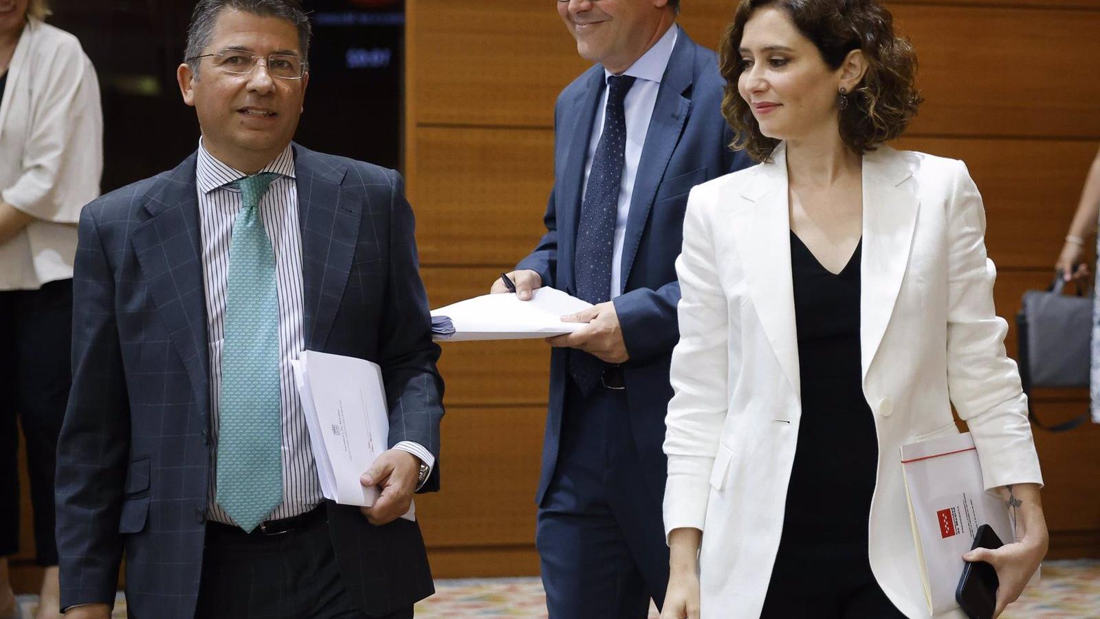 Muñoz Abrines defiende que si Díaz Ayuso no hubiera confiado en López "le hubiese cesado" Muñoz Abrines defiende que si Díaz Ayuso no hubiera confiado en López "le hubiese cesado"