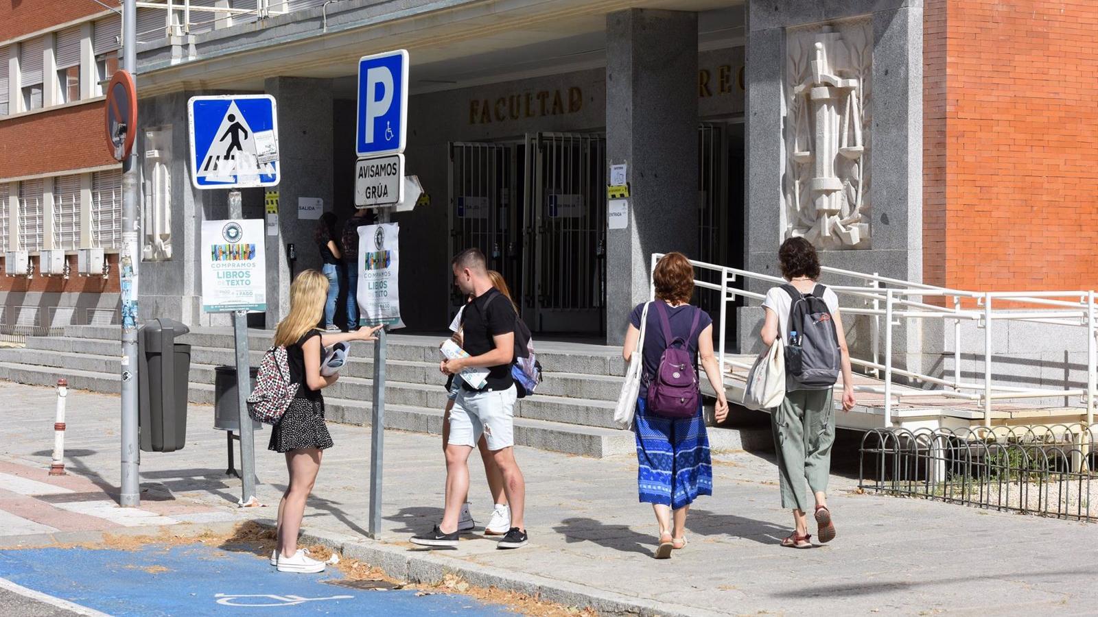 El alumno con la mejor nota de la EvAU en Madrid quiere estudiar Filología Clásica El alumno con la mejor nota de la EvAU en Madrid quiere estudiar Filología Clásica