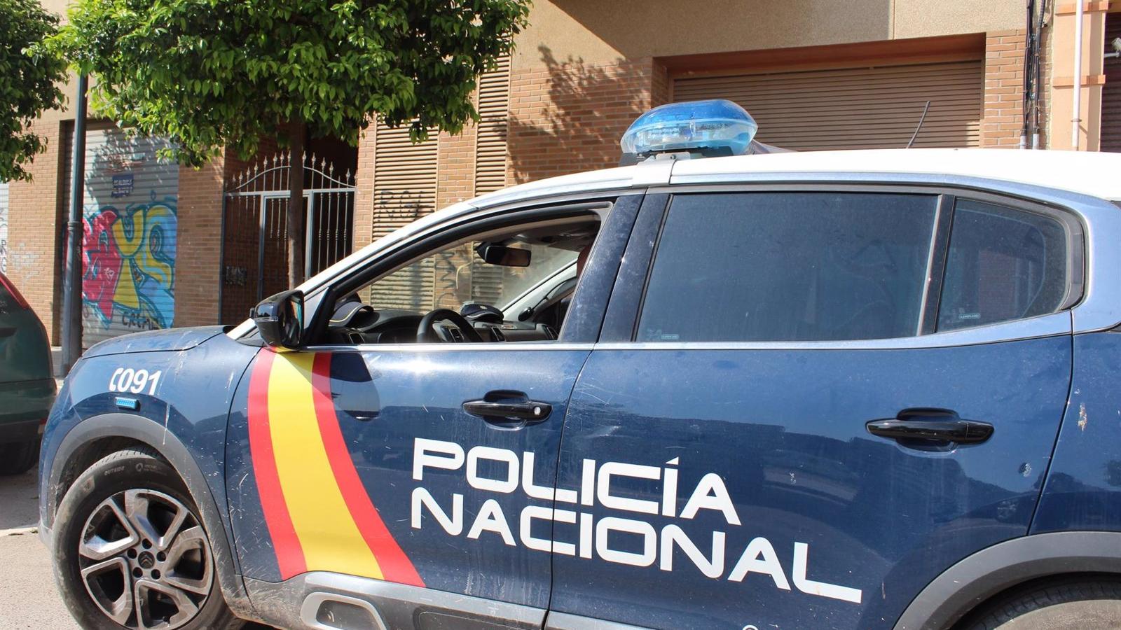  Tres detenidos por robar 10.000€ a una anciana en silla de ruedas cuando salir de un banco en Alcorcón