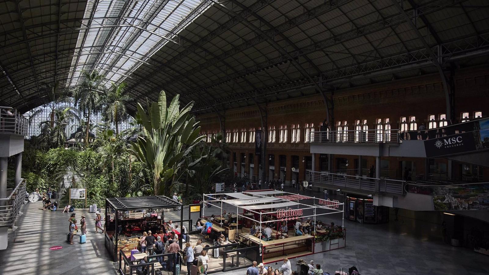 Puntualidad del 100% y reducciones de 20 minutos en los viajes en el primer día del túnel Chamartín-Atocha Puntualidad del 100% y reducciones de 20 minutos en los viajes en el primer día del túnel Chamartín-Atocha