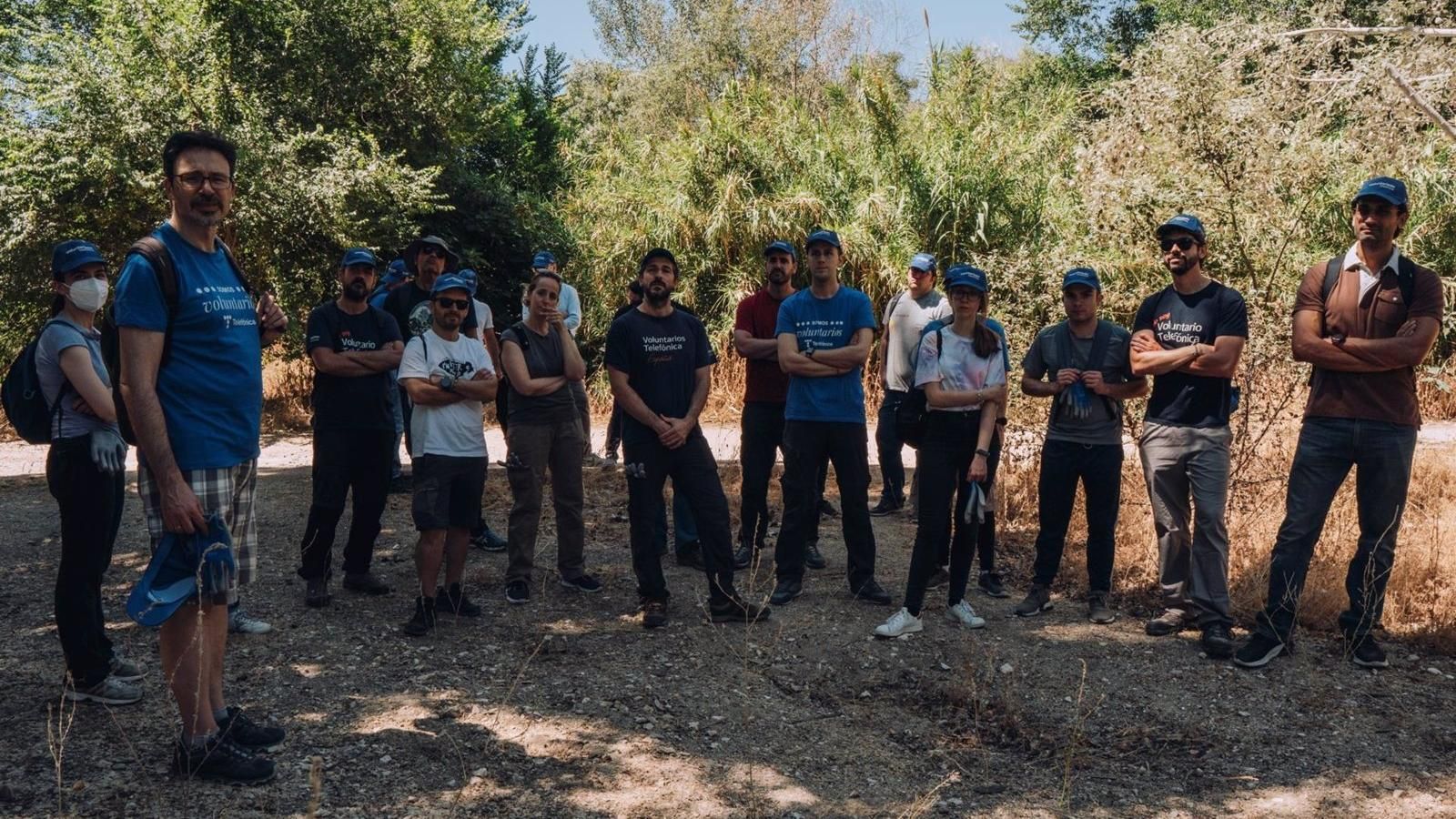 El Ayuntamiento de Coslada limpia 600 kilos de residuos en el río Jarama El Ayuntamiento de Coslada limpia 600 kilos de residuos en el río Jarama
