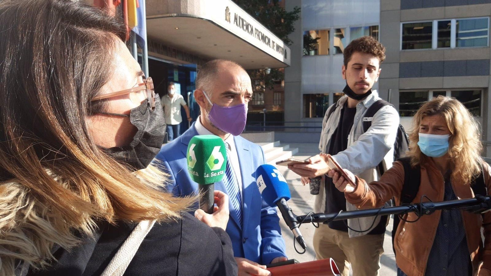 Condenado a 12 años de cárcel un 'skinhead' que rajó de oreja a boca a un antifascista en una pelea en 'Sanse'
