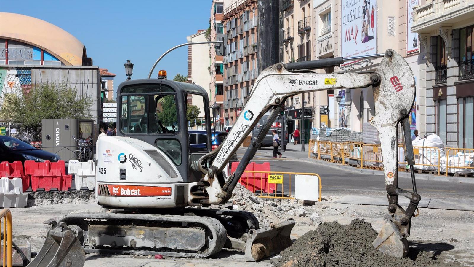 Aumentan un 13,5% el número de obras realizadas por la Comunidad de Madrid en el primer trimestre a pesar de la crisis de materias primas Aumentan un 13,5% el número de obras realizadas por la Comunidad de Madrid en el primer trimestre a pesar de la crisis de materias primas
