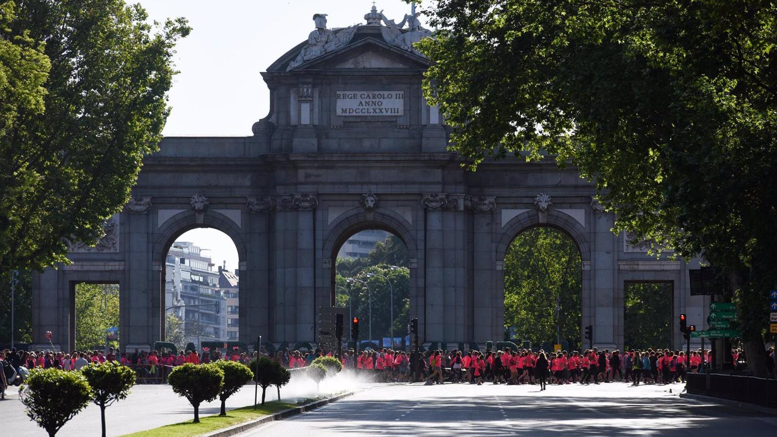 Agotadas en 9 minutos las 5.200 entradas para visitar la Puerta de Alcalá durante su restauración