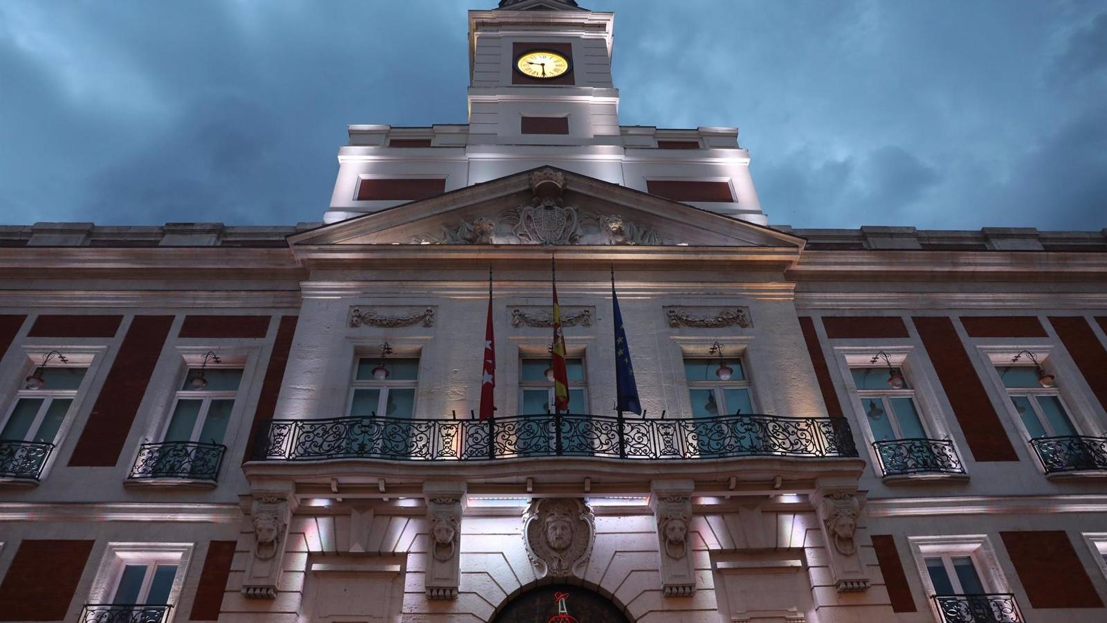 La Real Casa de Correos y el resto de monumentos permanecerán encendidos a las 22H al no verse afectados por el decreto