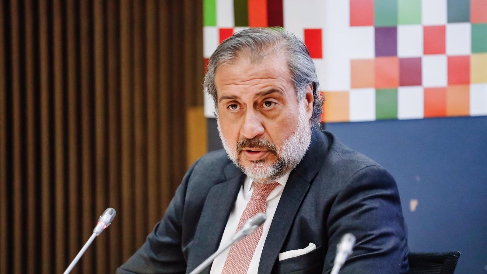 La Comunidad firma un convenio con la Cámara de Comercio para desarrollar programas de formación para empleados públicos La Comunidad firma un convenio con la Cámara de Comercio para desarrollar programas de formación para empleados públicos