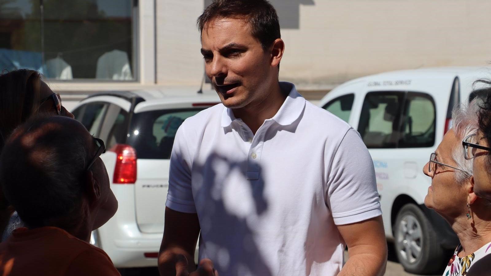 Lobato denuncia que más de 30.000 jóvenes Lobato denuncia que más de 30.000 jóvenes