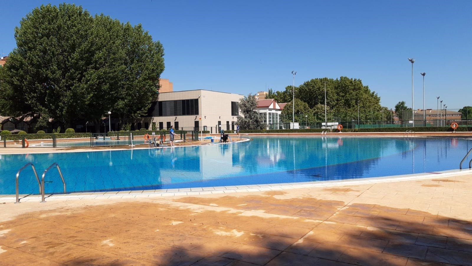 Vox propone que no se vuelva a celebrar el día del bañador opcional en piscinas de Latina