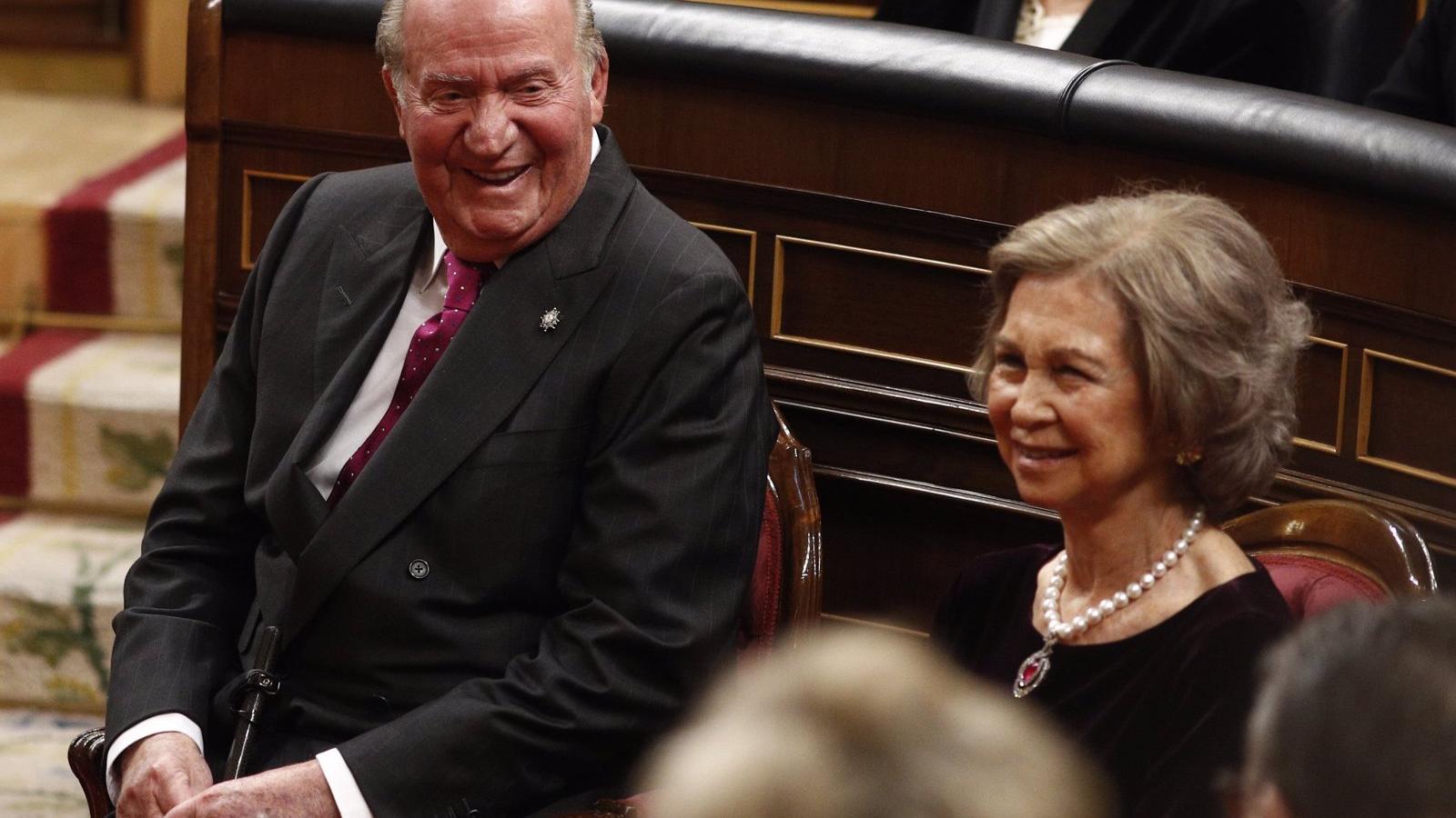 Don Juan Carlos y Doña Sofía también asistirán al funeral de Isabel II Don Juan Carlos y Doña Sofía también asistirán al funeral de Isabel II
