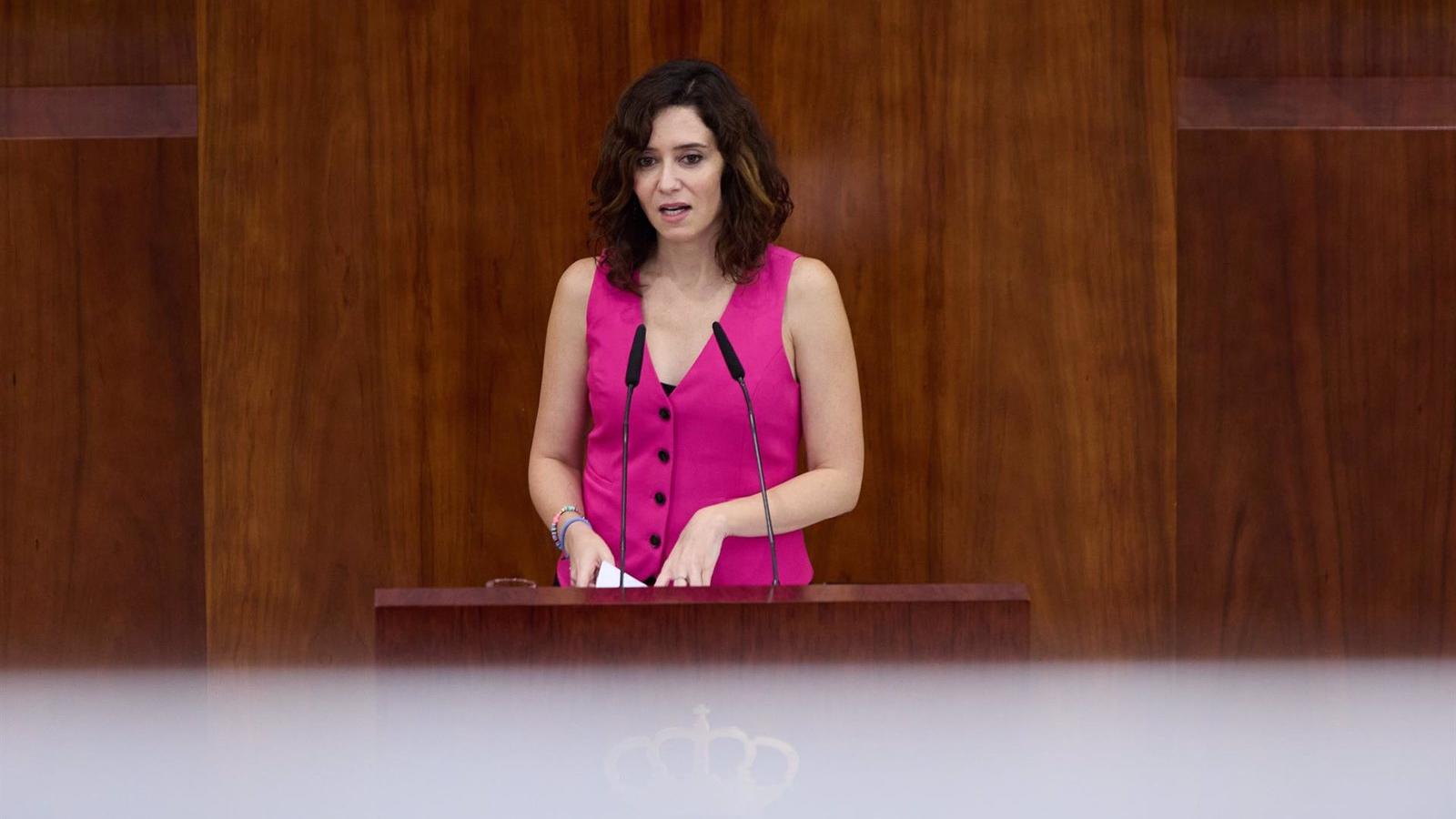 Díaz Ayuso defiende el trabajo de la Oficina del Español Díaz Ayuso defiende el trabajo de la Oficina del Español