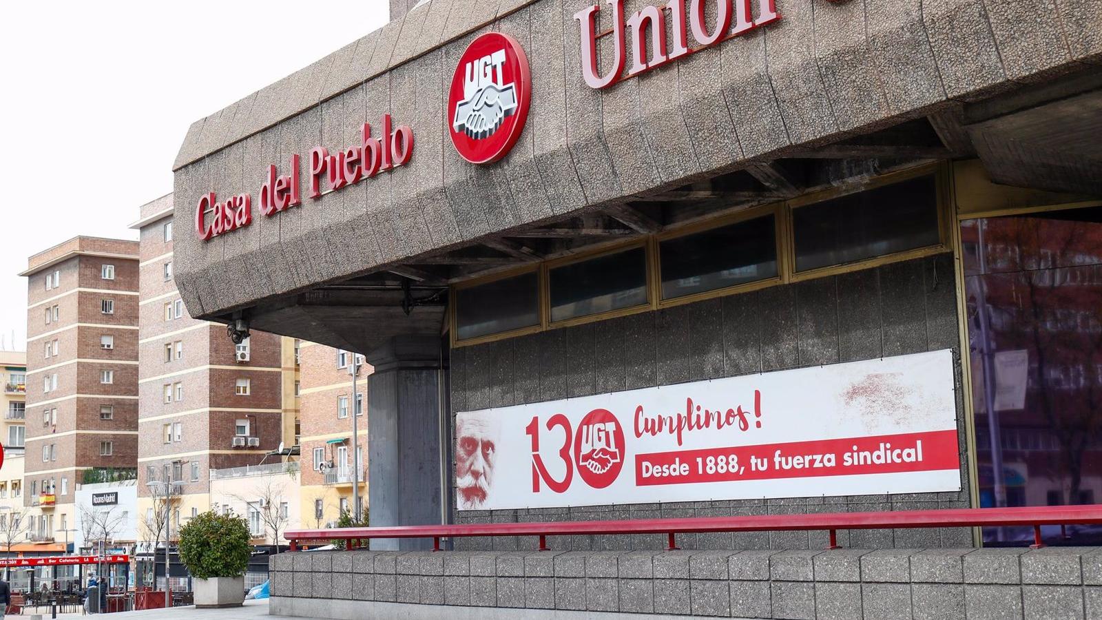 Espinar alaba el hermanamiento del PSOE con UGT y el sindicato se compromete a trabajar coordinados Espinar alaba el hermanamiento del PSOE con UGT y el sindicato se compromete a trabajar coordinados