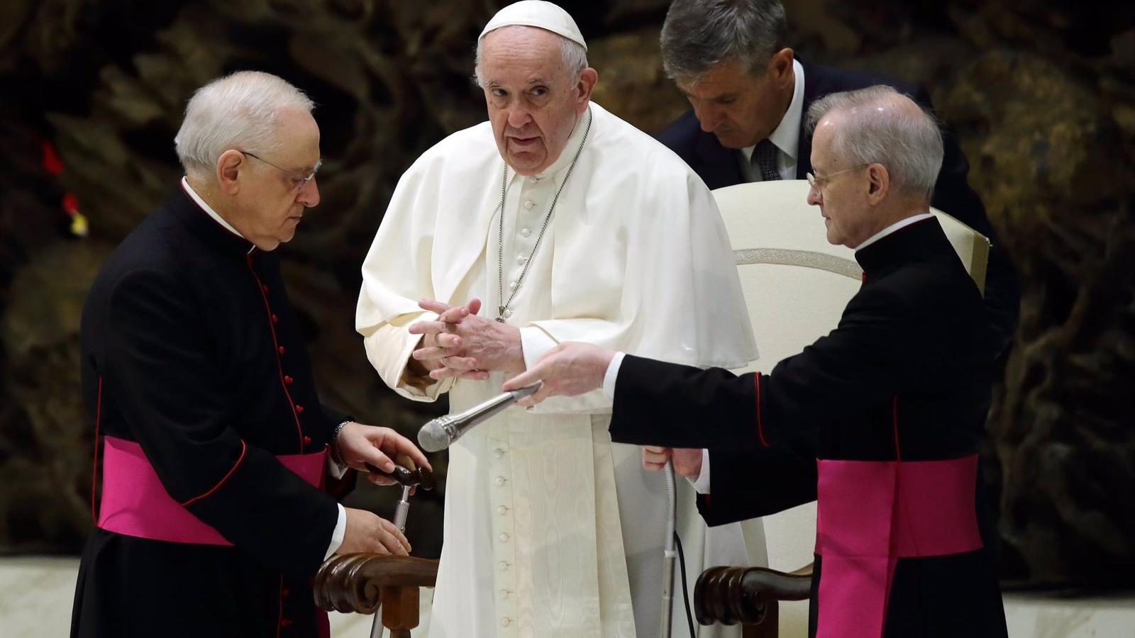 El Papa y 80 líderes religiosos piden que se abandone la política El Papa y 80 líderes religiosos piden que se abandone la política