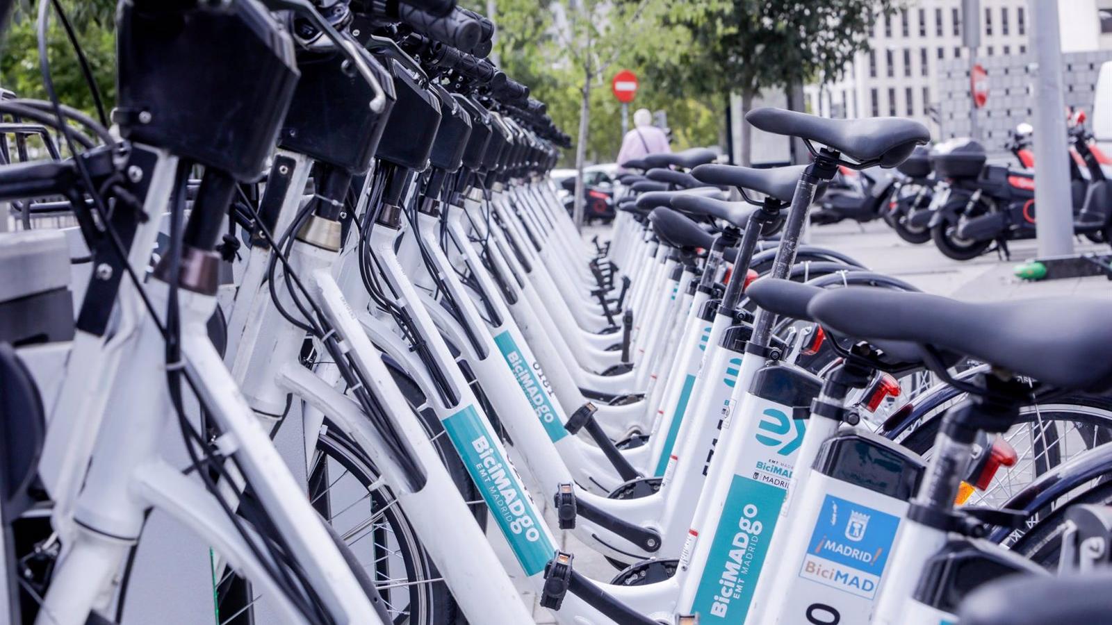 Madrid celebra la Semana de la Movilidad con más de 50 actividades, la peatonalización del eje Atocha-Colón y una hora gratis de BiciMad Madrid celebra la Semana de la Movilidad con más de 50 actividades, la peatonalización del eje Atocha-Colón y una hora gratis de BiciMad