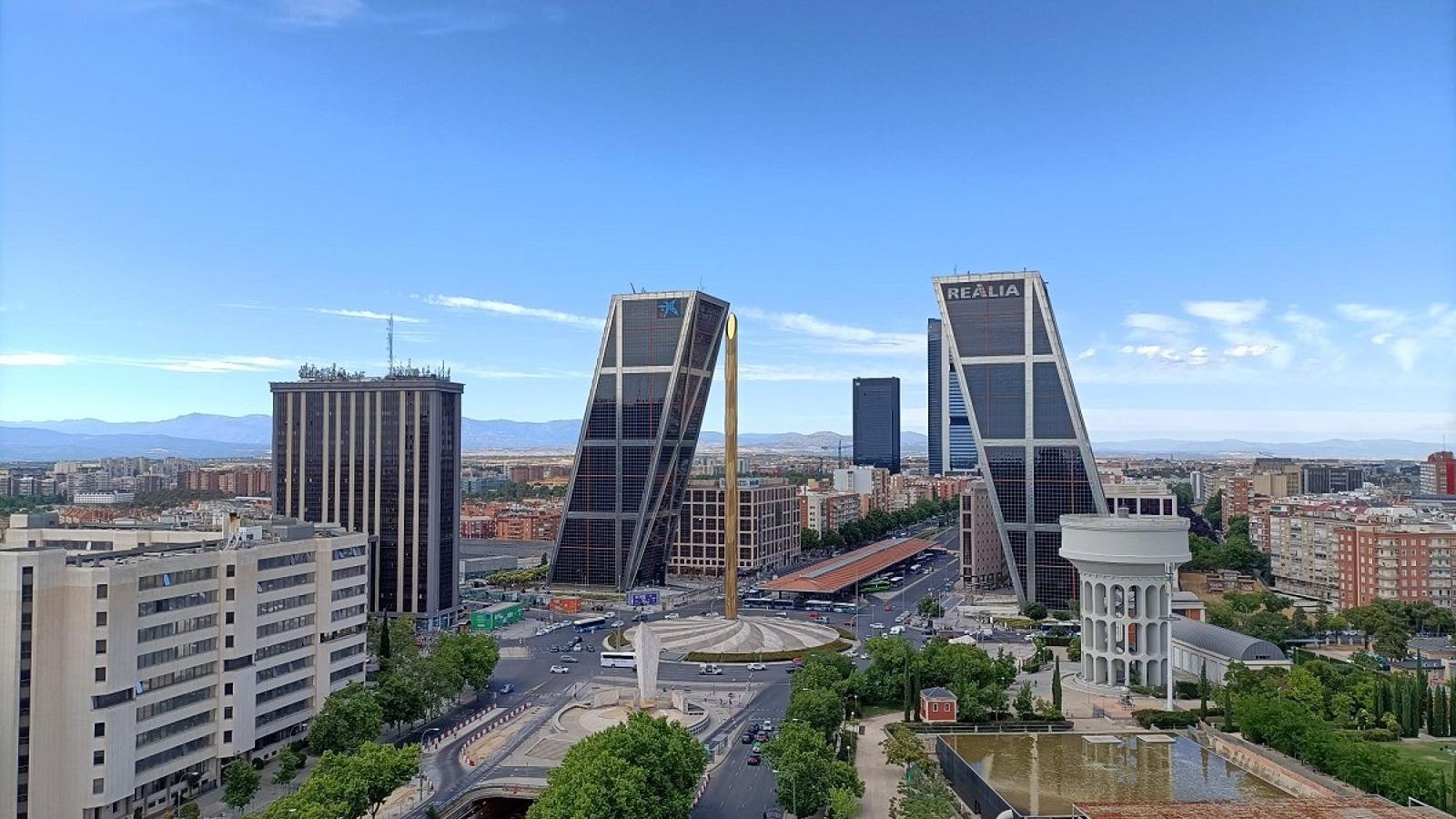 Rebaja del 50% del IBI y del 95% de ICIO para quienes instalen placas fotovoltaicas en los tejados de Madrid capital