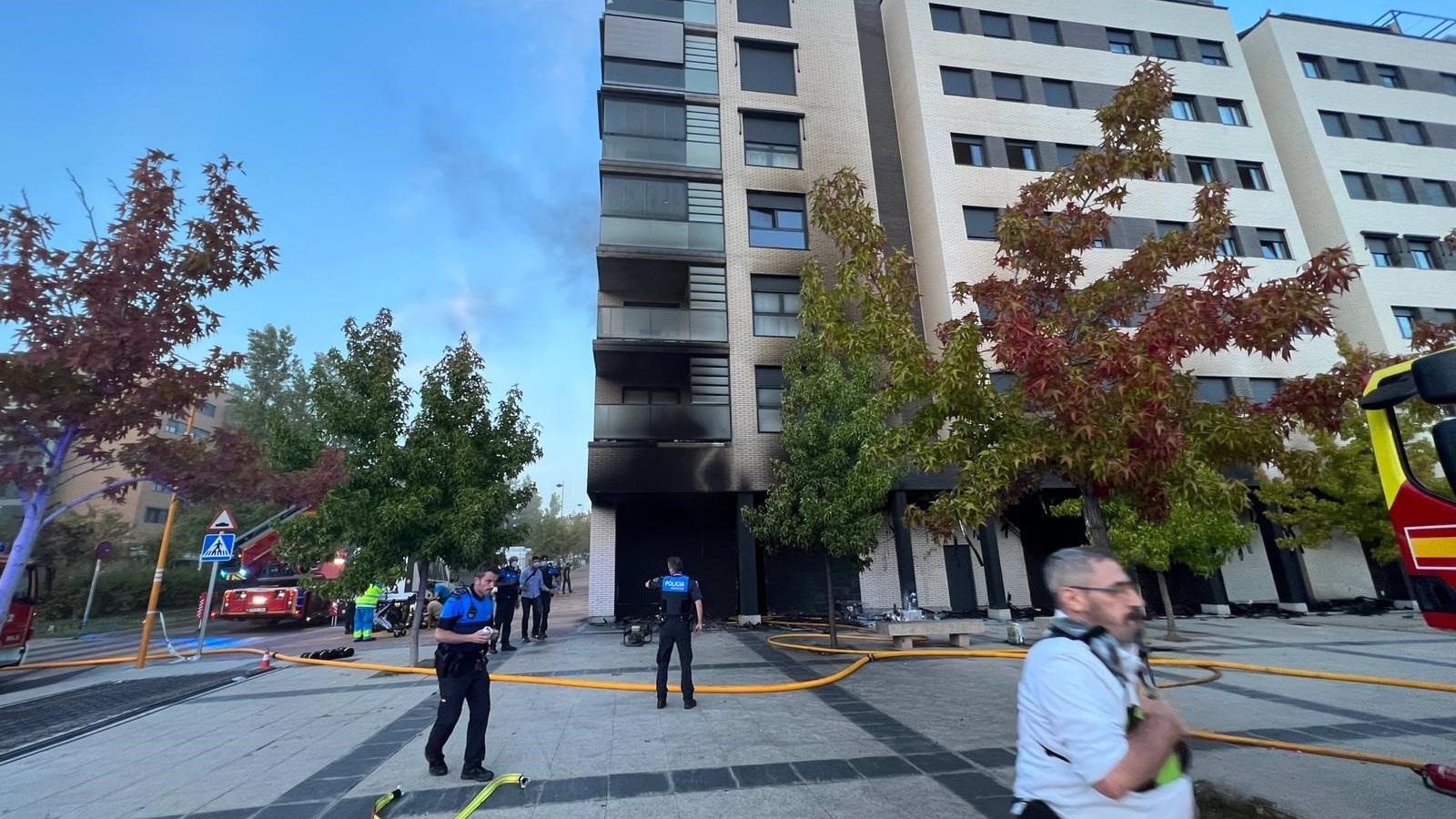 Dos días de luto por el menor fallecido tras el fuego que se originó en un local