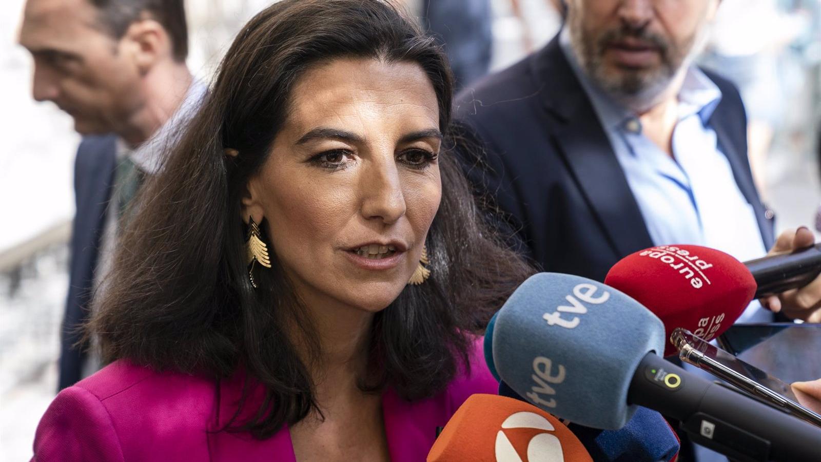 Monasterio asegura que no va a participar con la izquierda en "circos revanchistas" sobre residencias y pide al PP colaboración