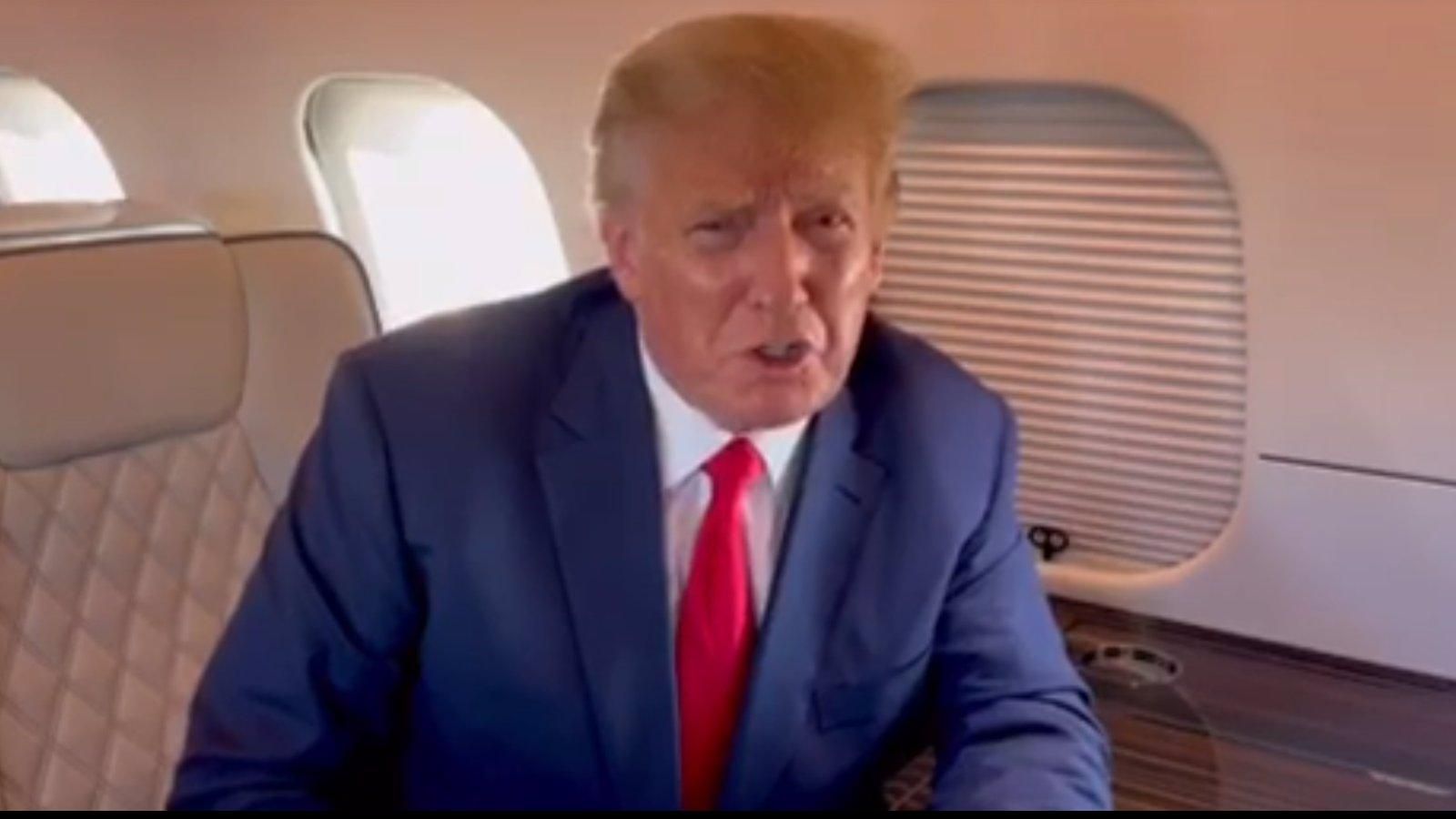 Trump, invitado sorpresa al VivA-22 de Vox en defensa de las fronteras y la agenda conservadora: "Gracias, Abascal"