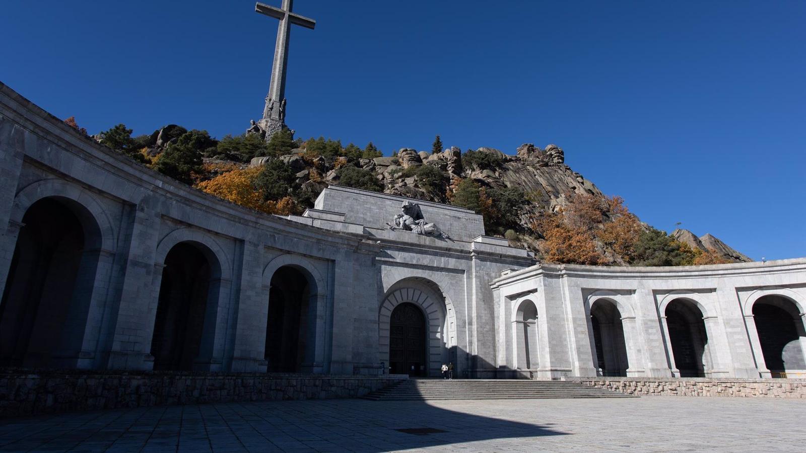 Vox pide a Ayuso que declare BIC el Valle de los Caídos para evitar "que se profanen tumbas"