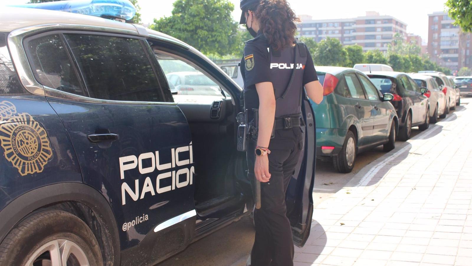 El Consejo de Ministros elimina el requisito de estatura mínima en la Policía para favorecer el ingreso de mujeres