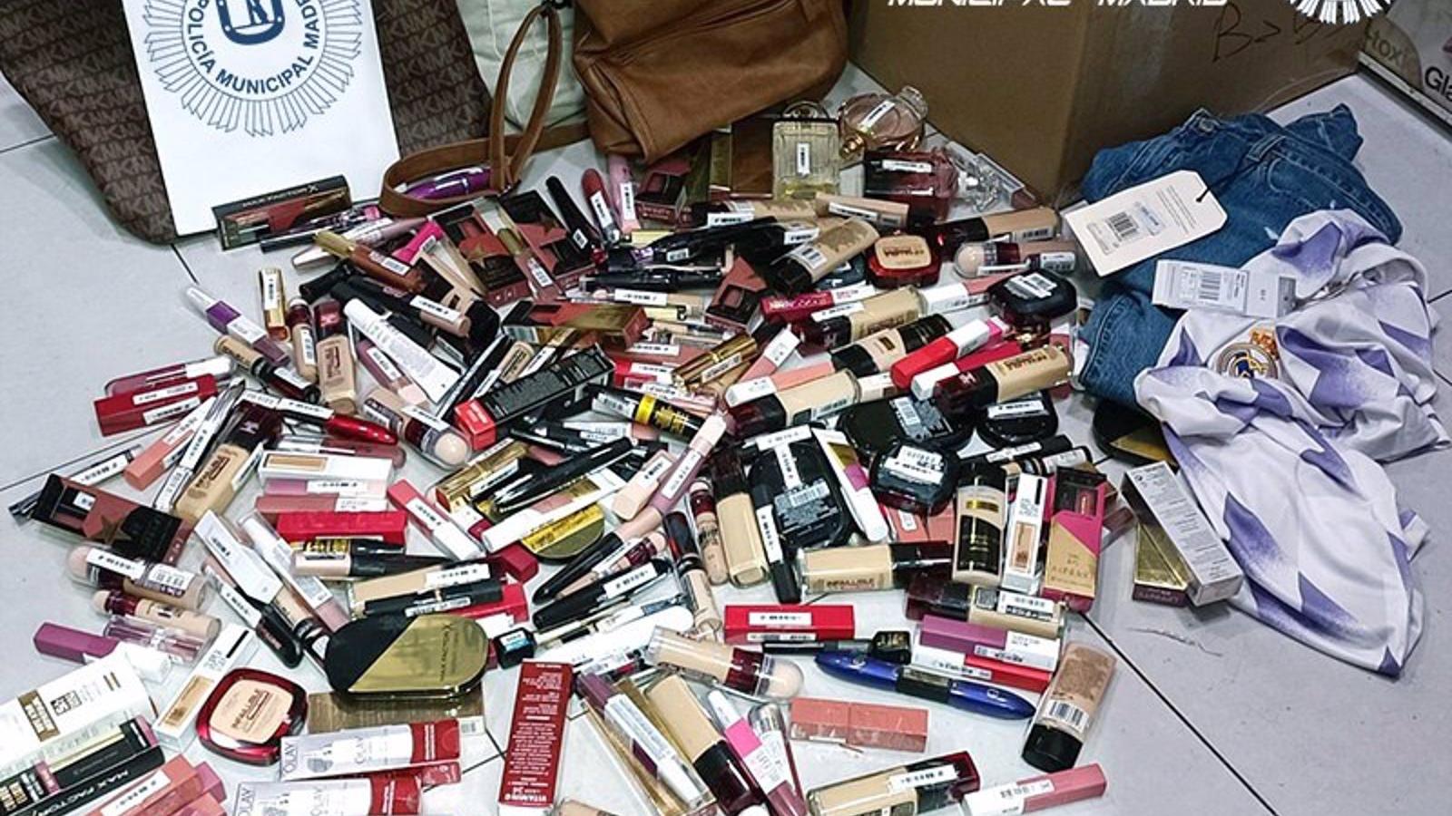  Detenida una pareja por robar en una tienda de cosméticos de Goya utilizando una 'jaula de Faraday'
