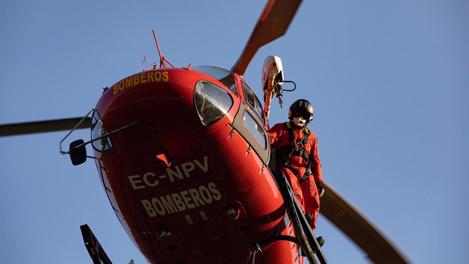Rescatado en helicóptero un toro tras dos días atrapado en la cascada del Purgatorio de Rascafría
