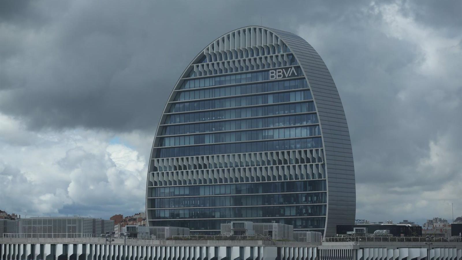 Las contrataciones de primas de seguros para pymes y autónomos de BBVA aumentaron más de un 12% en Madrid durante 2022