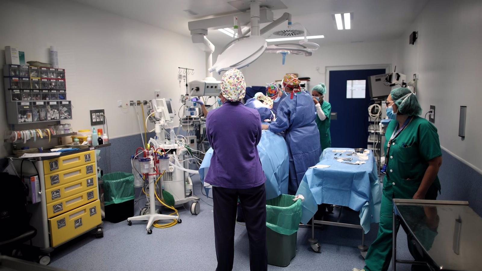 Madrid es la región con menor demora para una cirugía no urgente, con 48 días menos que la media nacional