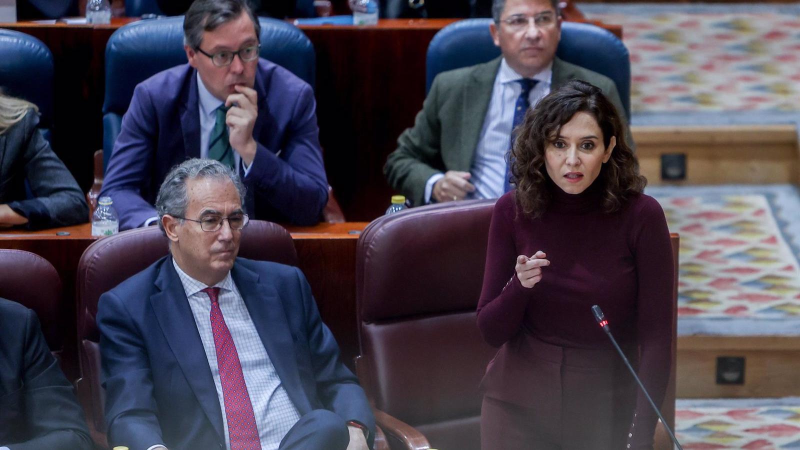 Díaz Ayuso asegura en que Sánchez "va camino de una dictadura"