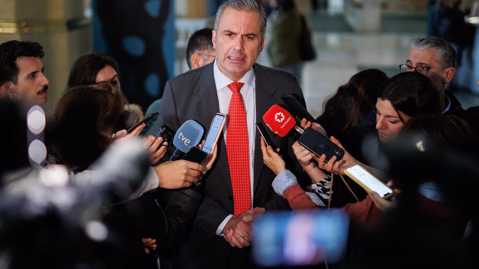 Martínez-Almeida acusa a Ortega Smith de no responder los correos para negociar el Presupuesto