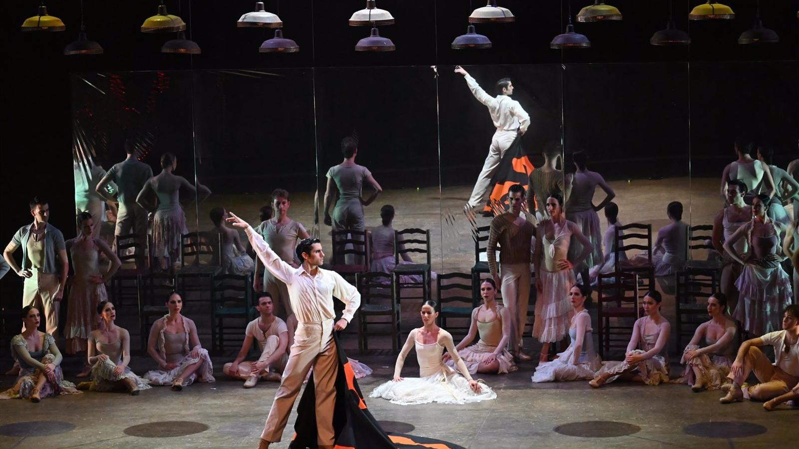 El Ballet Nacional de España recupera del repertorio histórico 'El loco' tras 18 años hasta el 22 de diciembre
