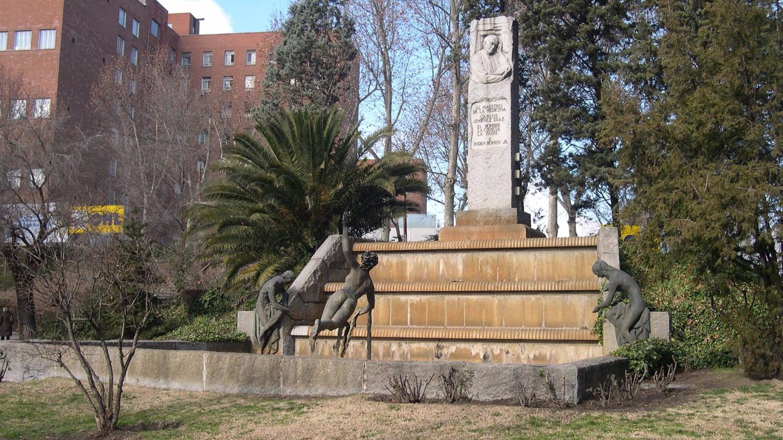 El Ayuntamiento recibirá la cesión del monumento al doctor Jiménez Díaz, en Cristo Rey, y se ocupará de su mantenimiento