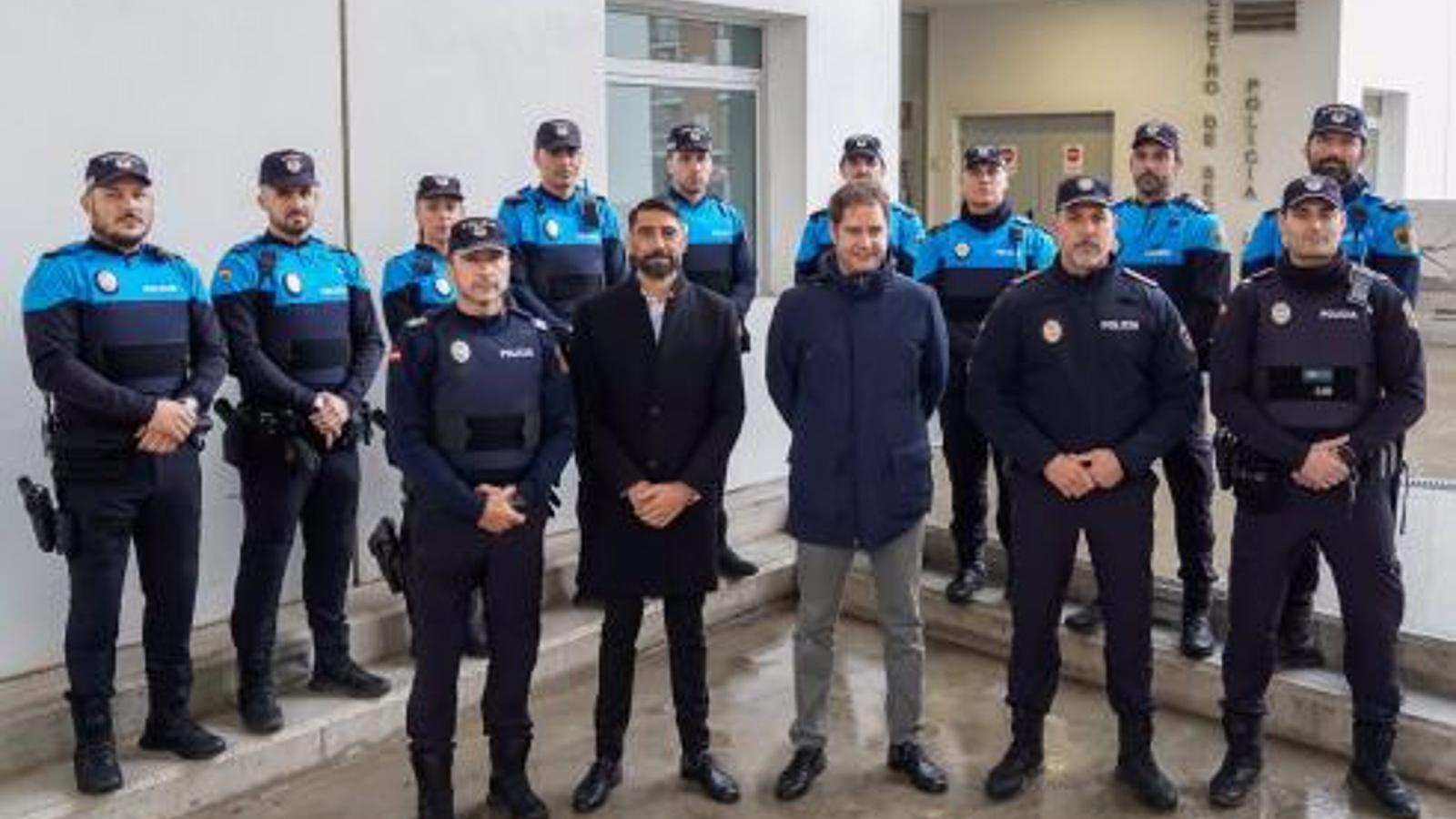 Comienza a desplegarse la Policía de Barrio, con 12 agentes en permanente contacto con los vecinos de Torrejón